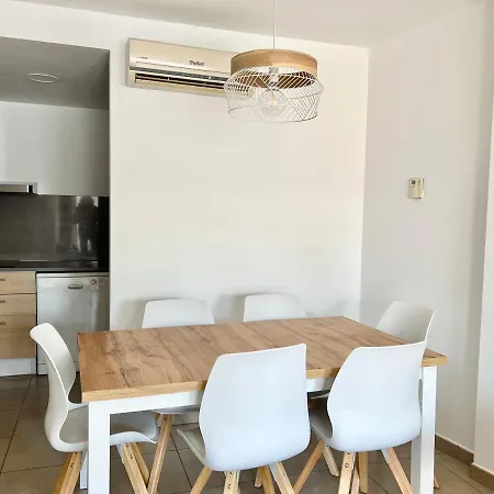 Familiar Av. Tarragona Apartment Roses